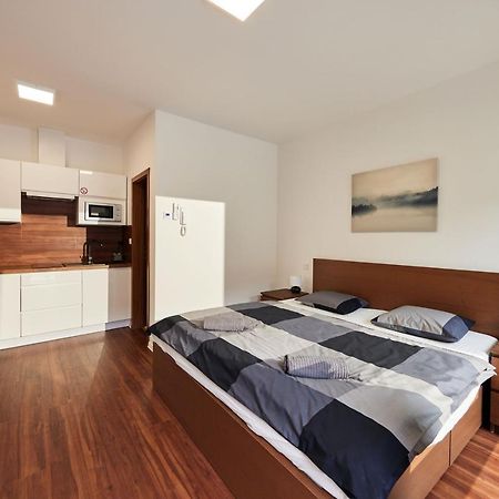 Ella Apartments Zlin Exterior photo