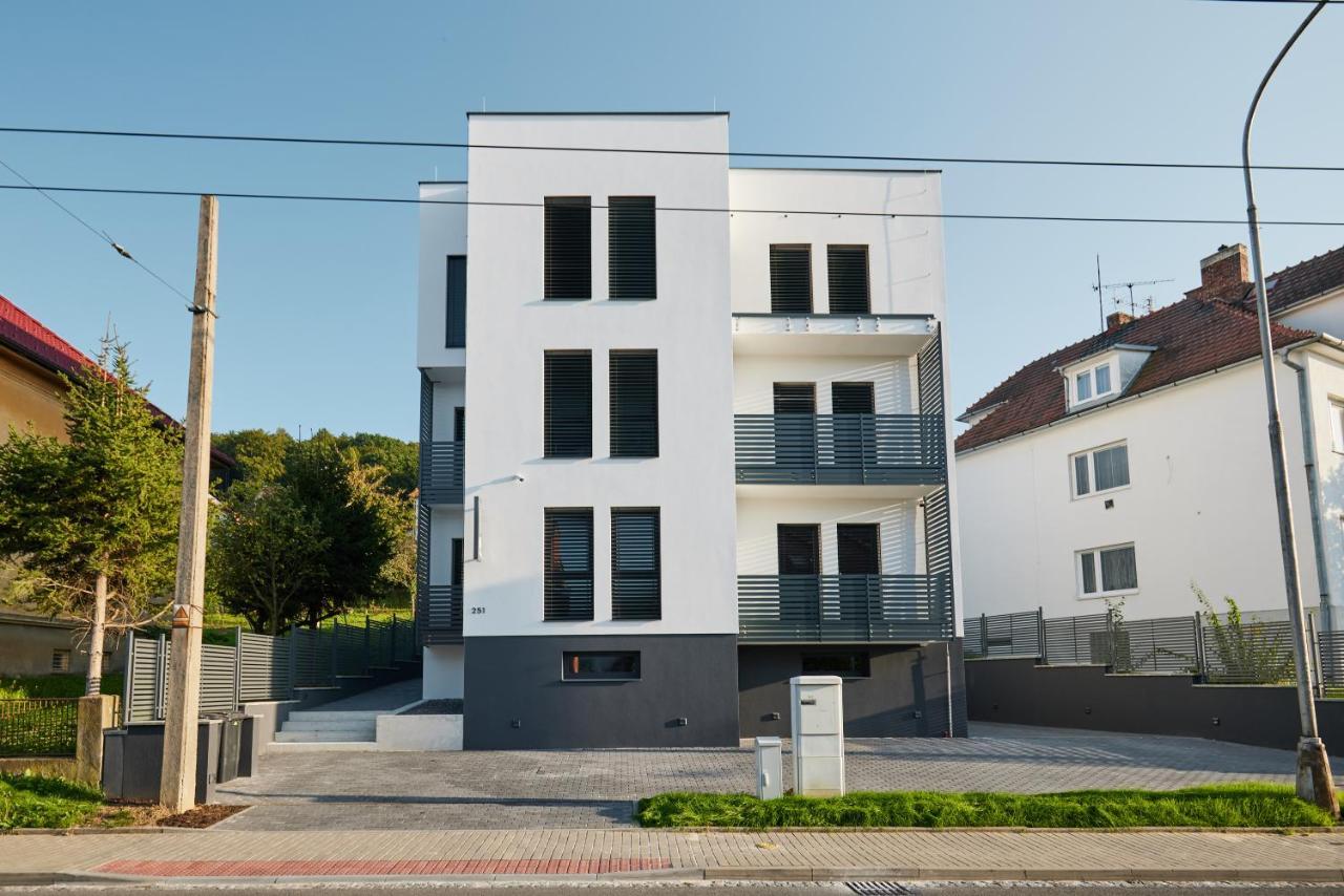 Ella Apartments Zlin Exterior photo