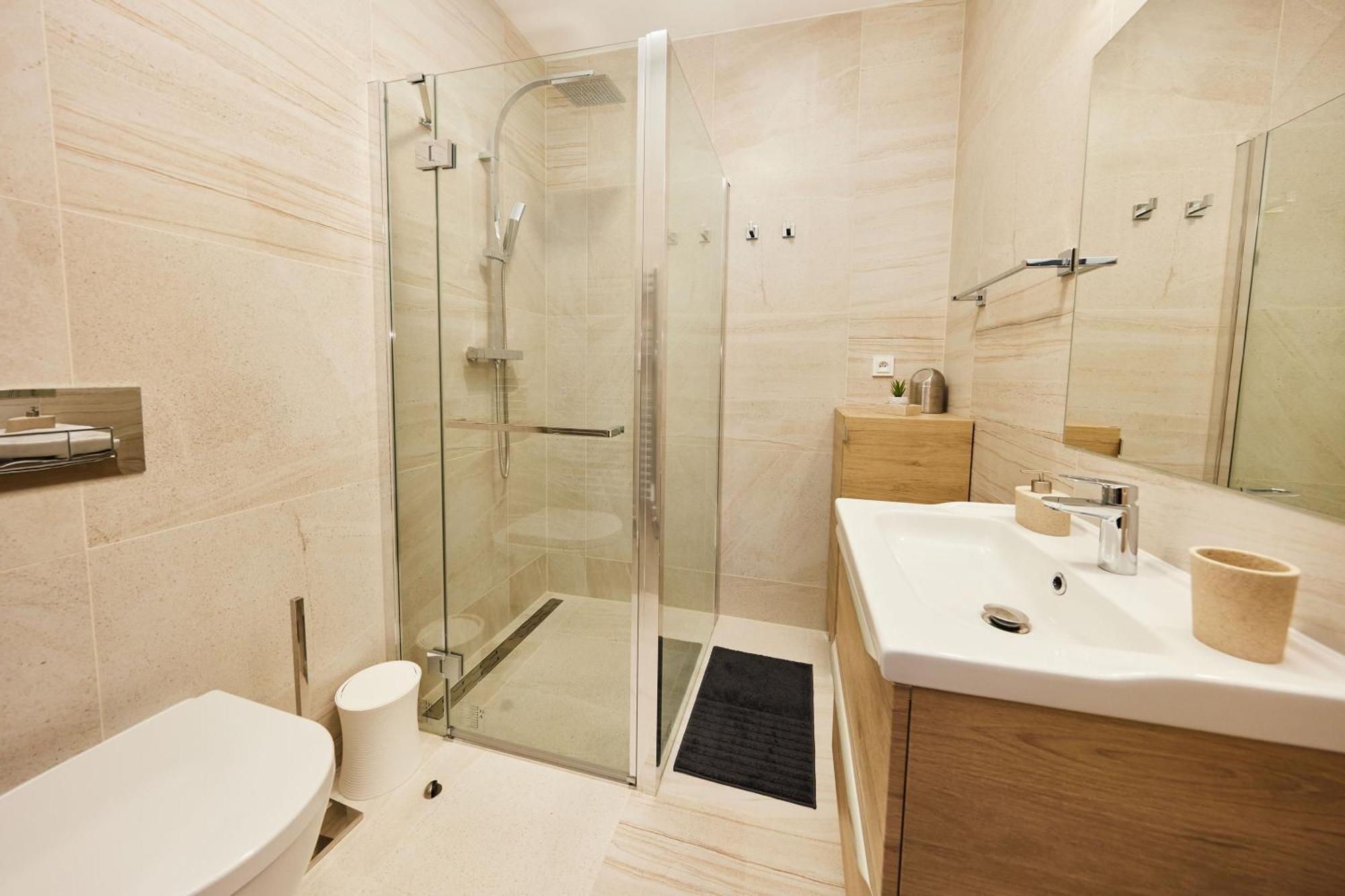 Ella Apartments Zlin Exterior photo